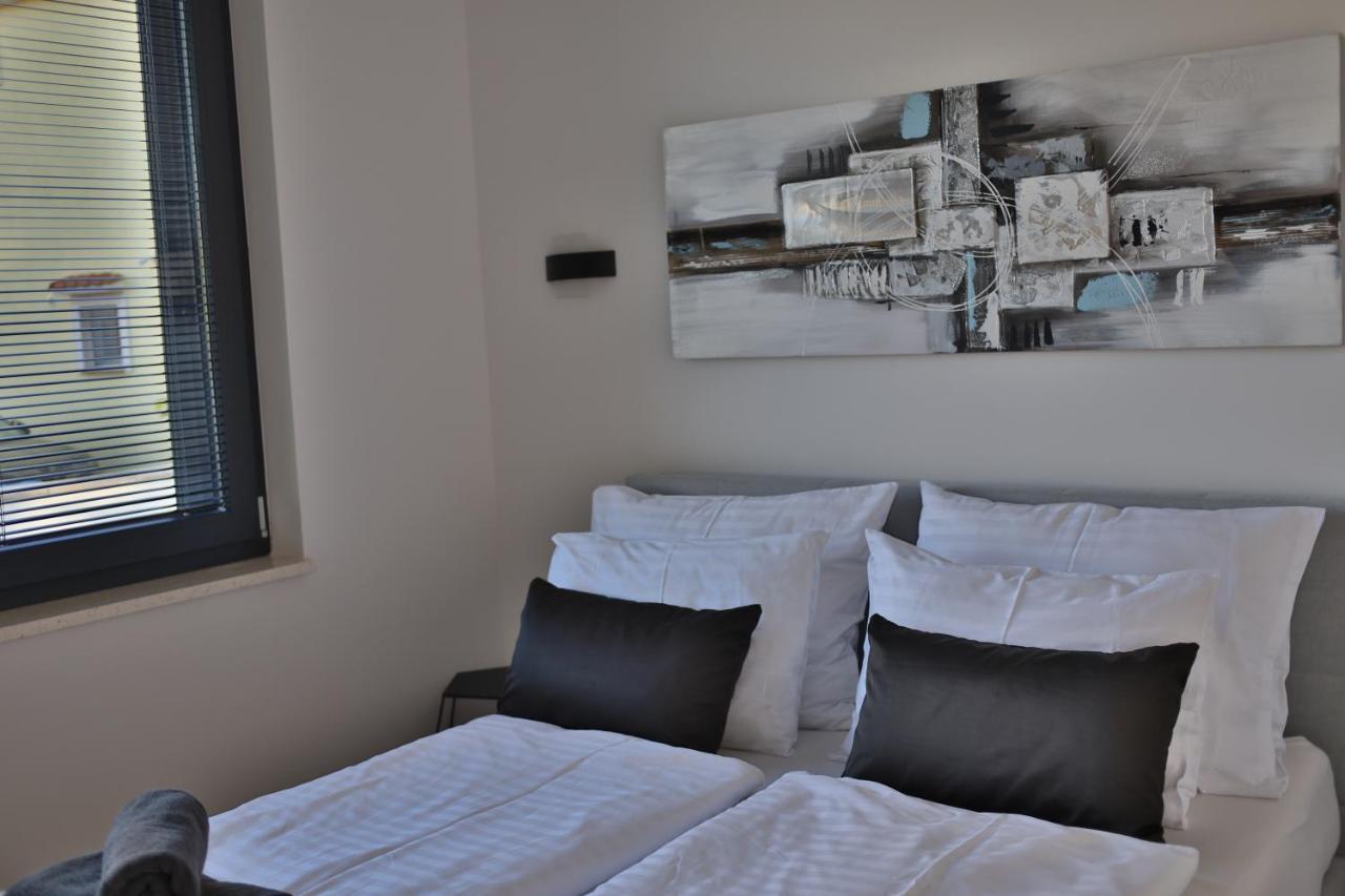 Dinary Apartman Vir Eksteriør bilde